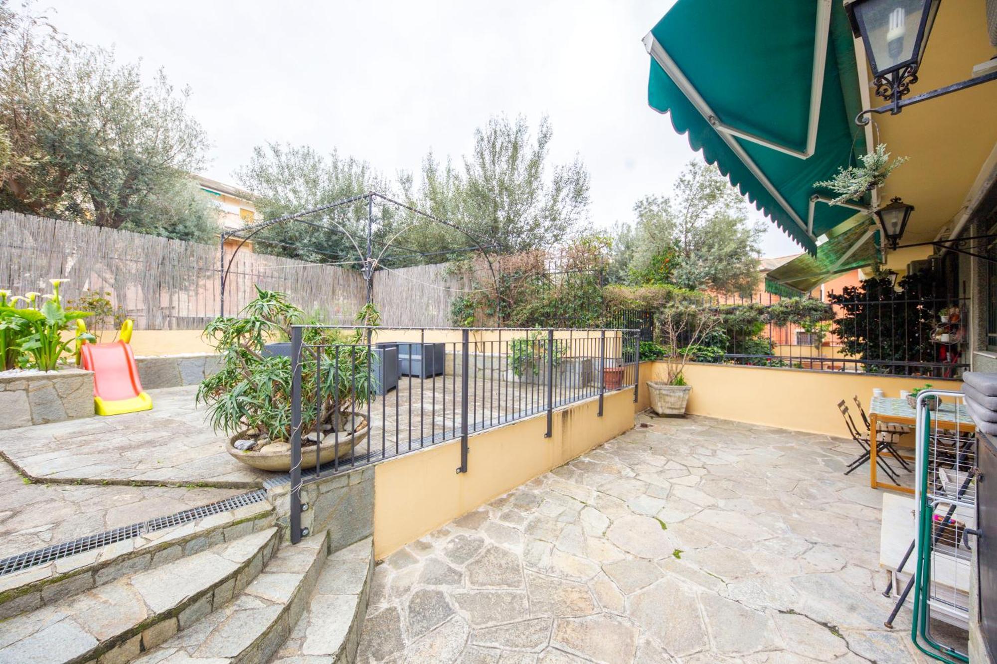 Due Passi Dal Mare Apartment Genoa Exterior photo