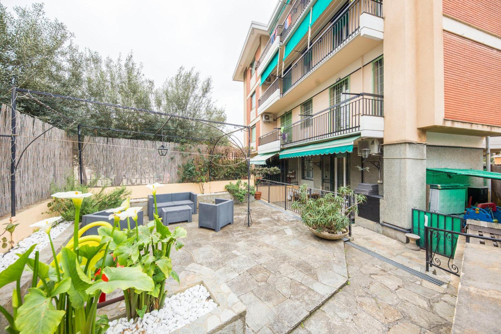 Due Passi Dal Mare Apartment Genoa Exterior photo