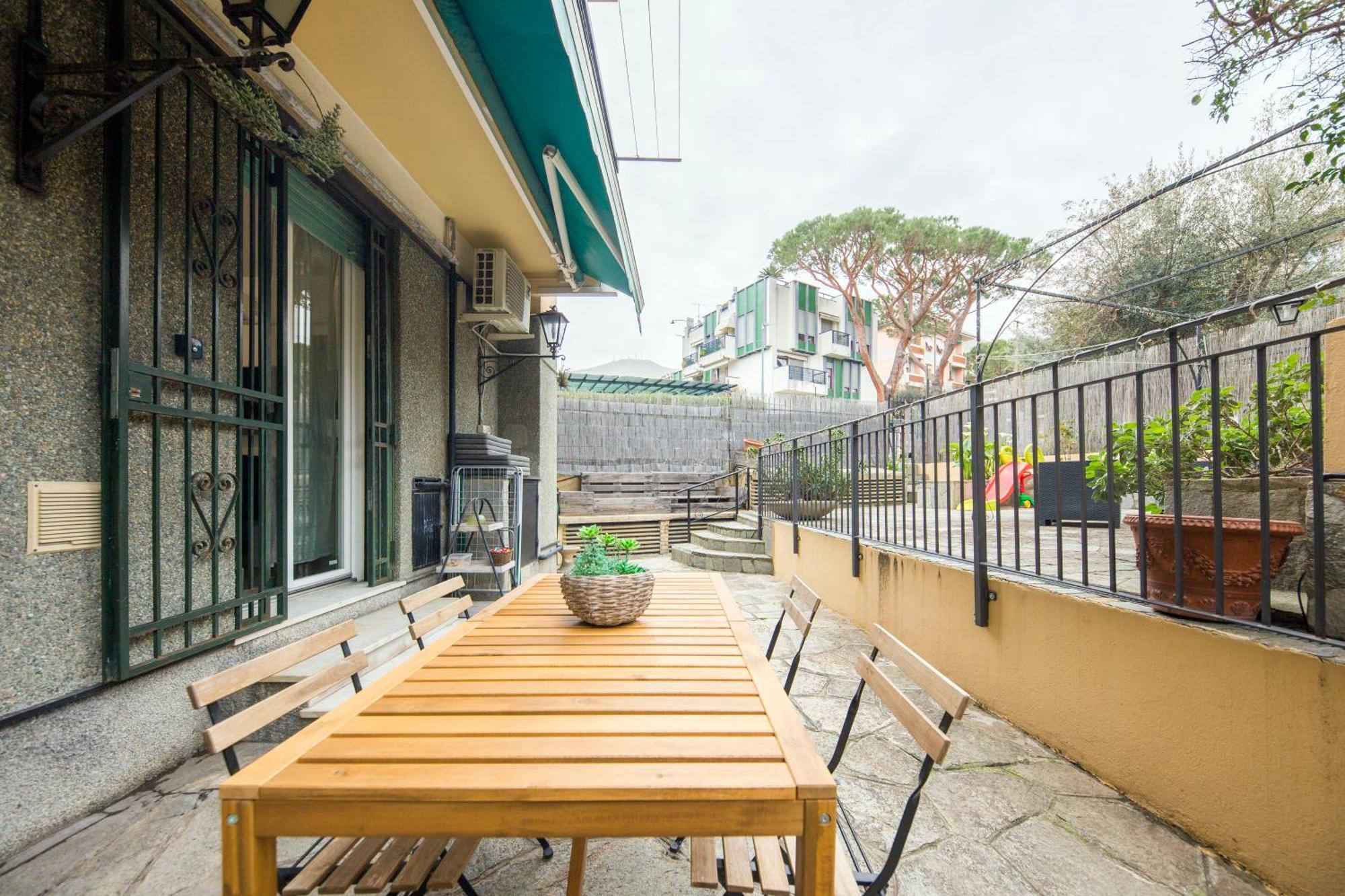 Due Passi Dal Mare Apartment Genoa Exterior photo